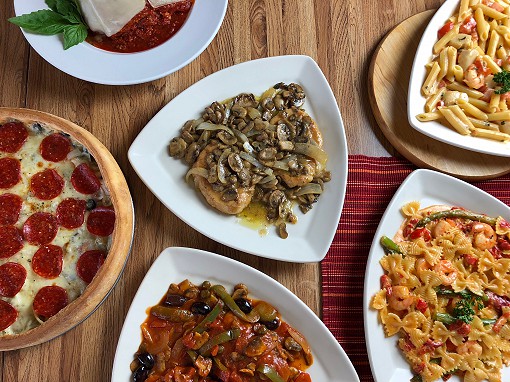 Luigi’s Italian Restaurant has been serving Sheboygan’s best pizza, pasta, Italian dishes, and sandwiches since 1997.